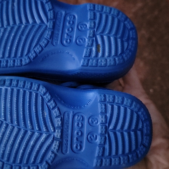 Crocs baby shoes - Picture 2 of 3